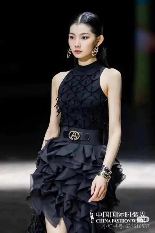 齐鲁赵娜:燃向世界舞台的璀璨光芒