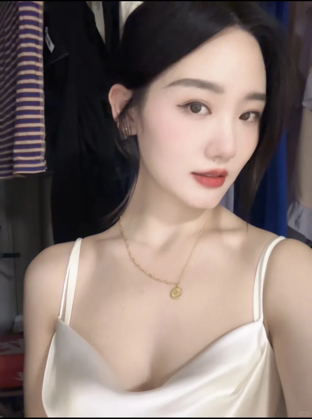 这突如其来的人妻感怎么回事