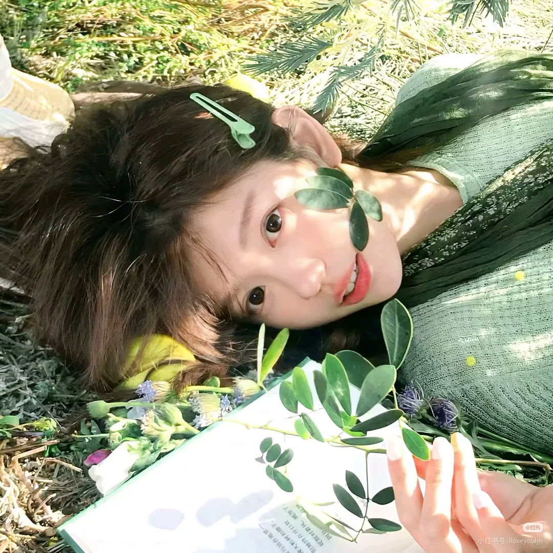 绿色如春日新芽般清新,给人带来生机与活力