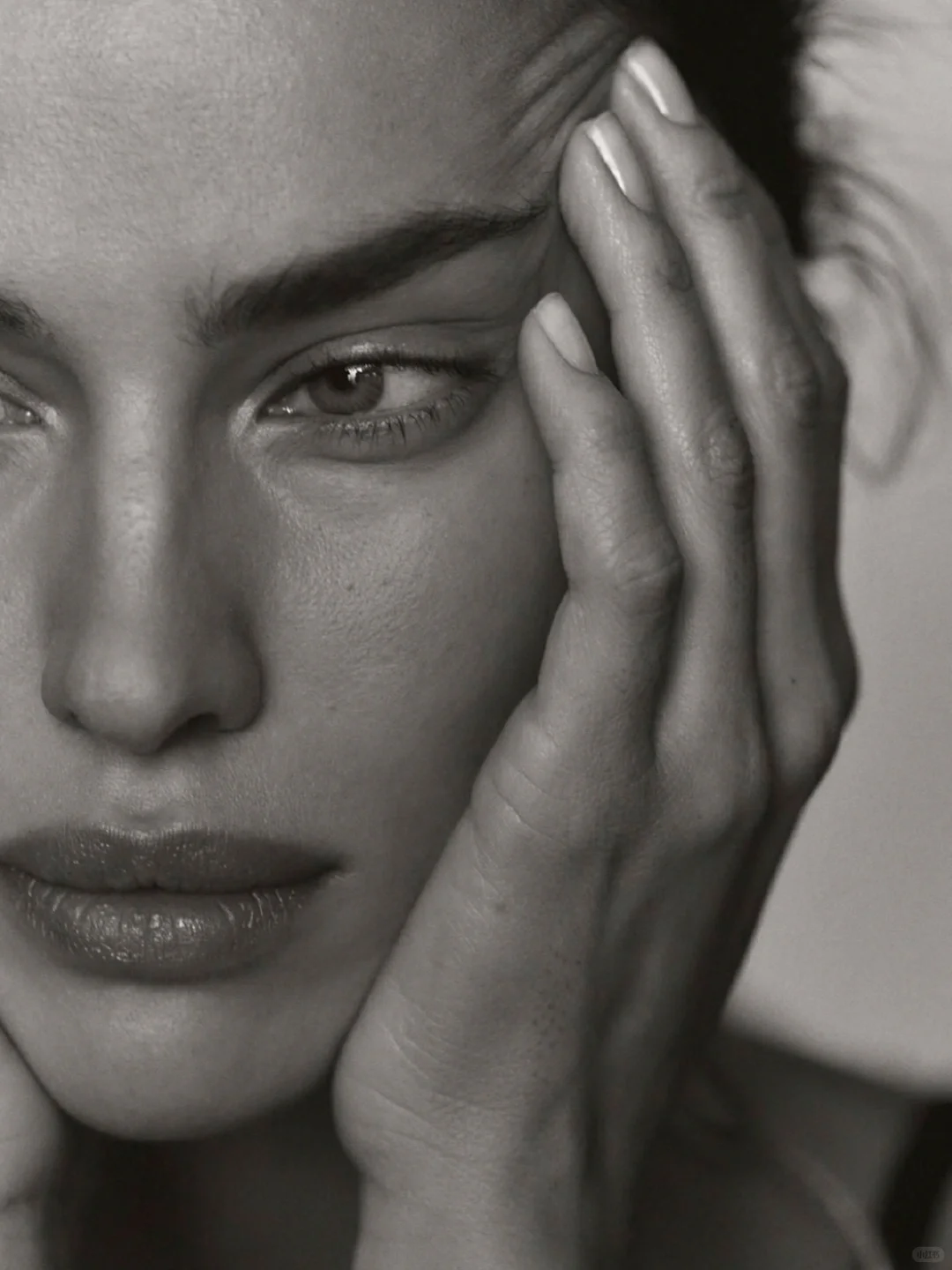 VOGUE Greece December 2020 质感大片