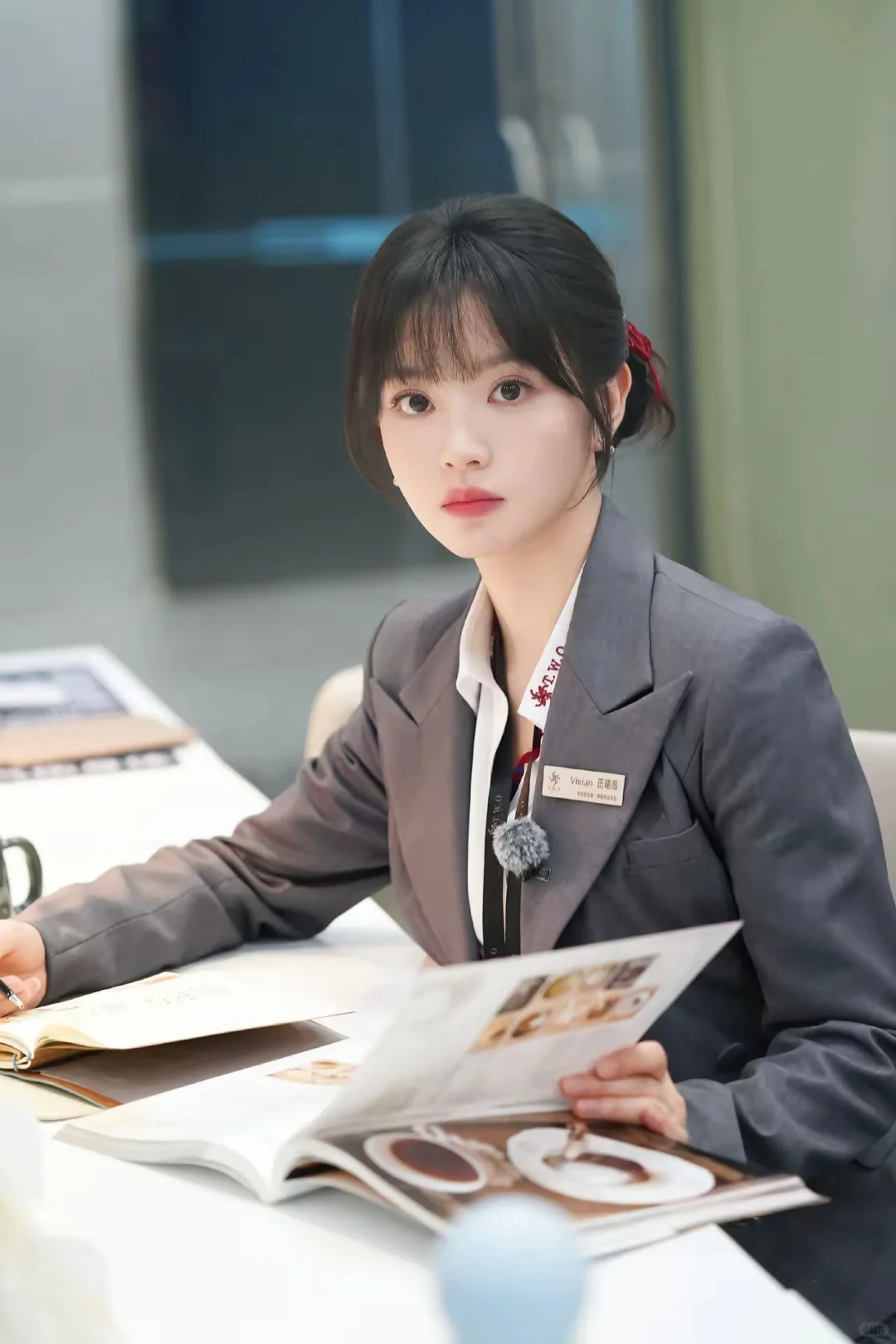 女明星系列之大美女田曦薇职业装超级写真。