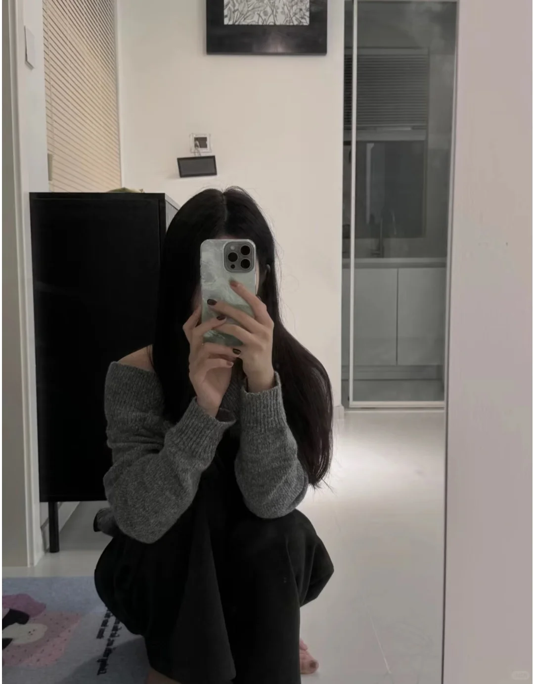 →左滑帮我把手机拿开