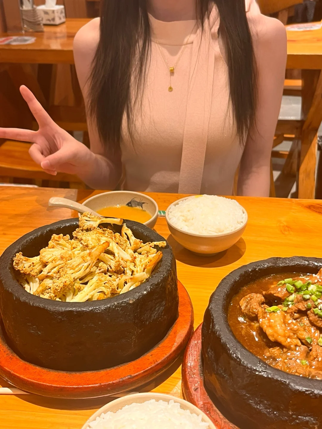 爱就是一起吃很多很多顿饭~👫