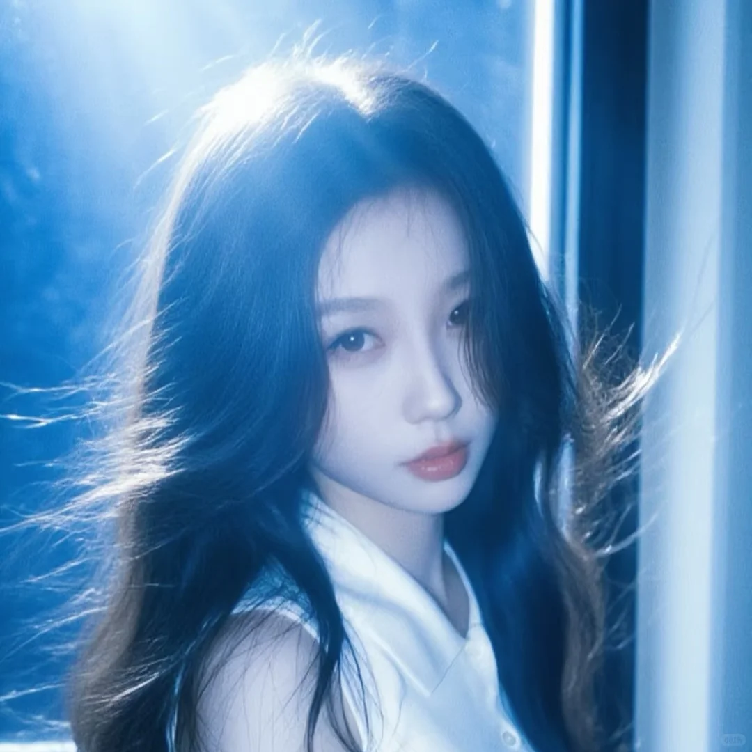 她怎么这么好看啊!!!。