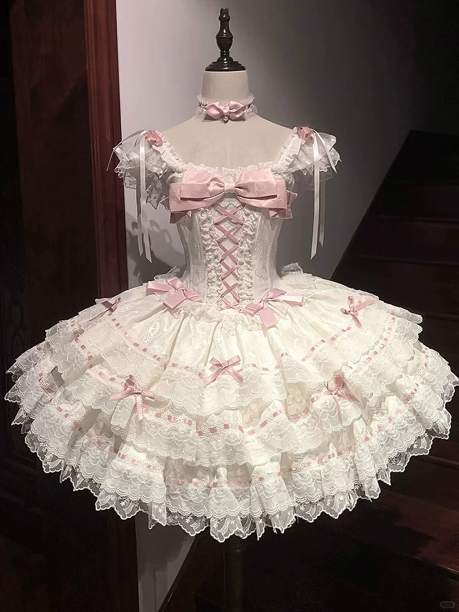 我先入坑了小众 Lolita