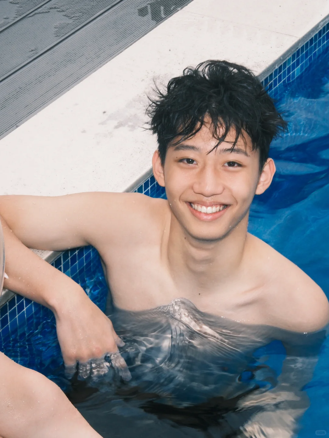 单亲妈妈带娃|14岁叛逆儿子竟然教我学游泳