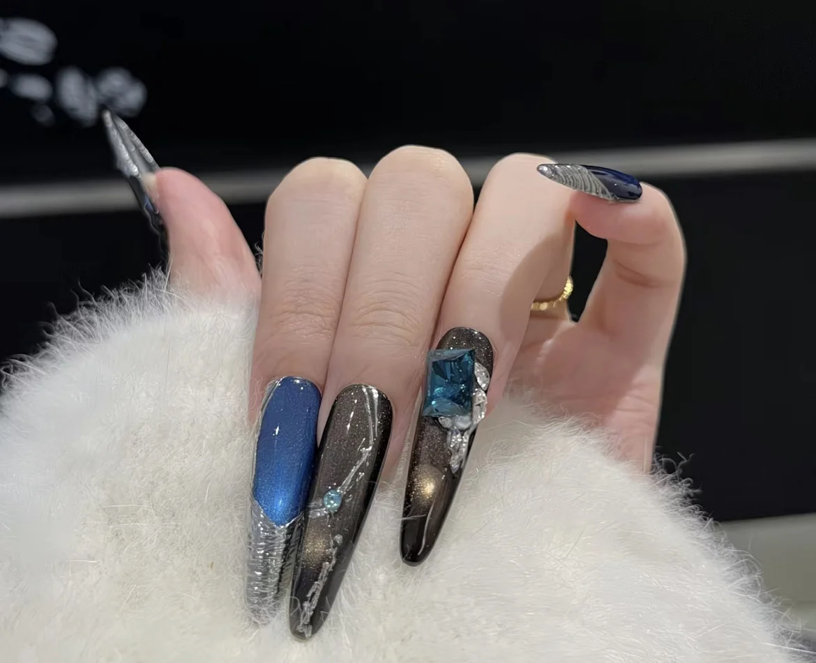 指尖妩媚:是女人最高级的武器