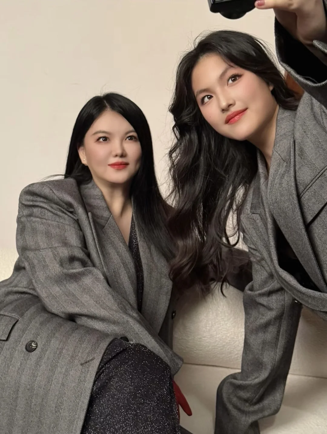 李湘晒与女儿合拍的写真美照,母女俩好nice