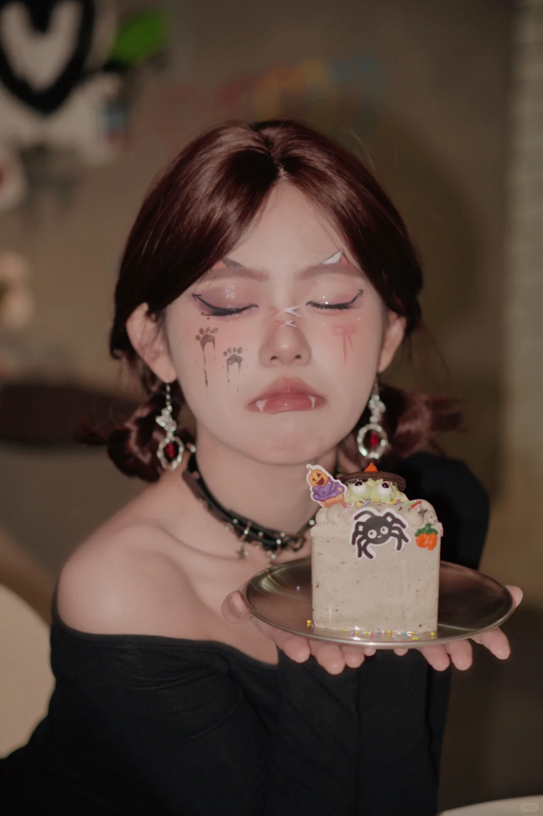 ˚₊‧ ✞ 𓆩ℌ𝔞𝔩𝔩𝔬𝔴𝔢𝔢𝔫𓆪 ‧₊˚ 小猫惡魔