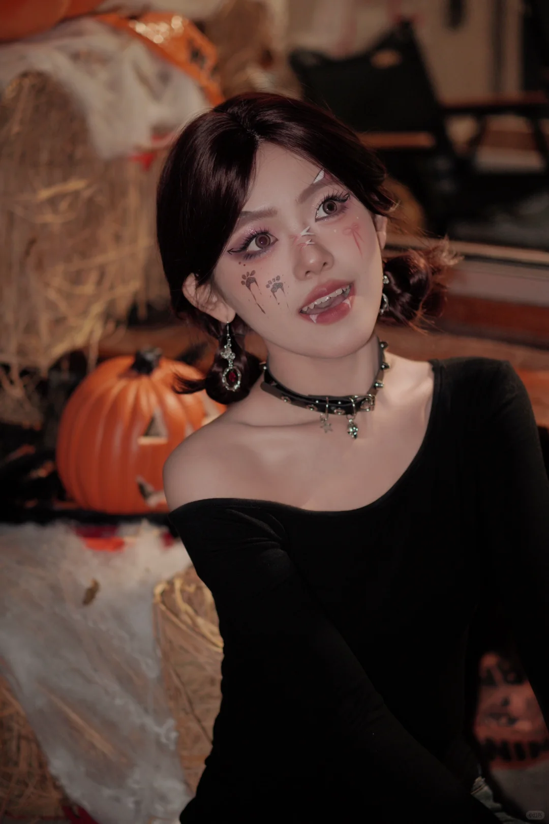 ˚₊‧ ✞ 𓆩ℌ𝔞𝔩𝔩𝔬𝔴𝔢𝔢𝔫𓆪 ‧₊˚ 小猫惡魔