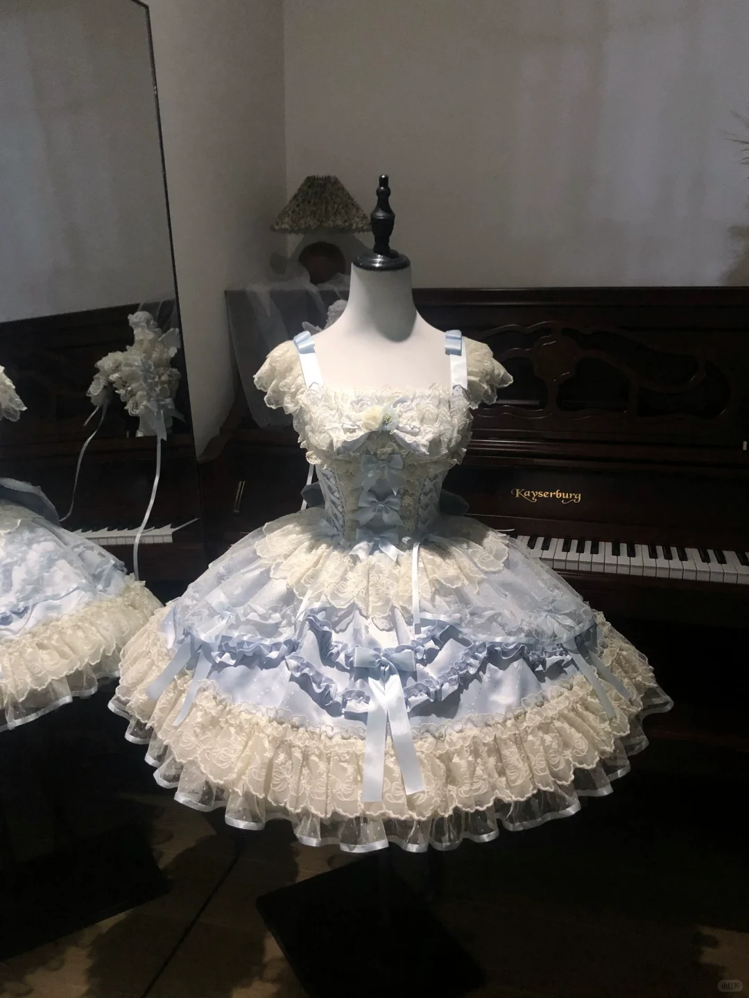 我先入坑了小众 Lolita