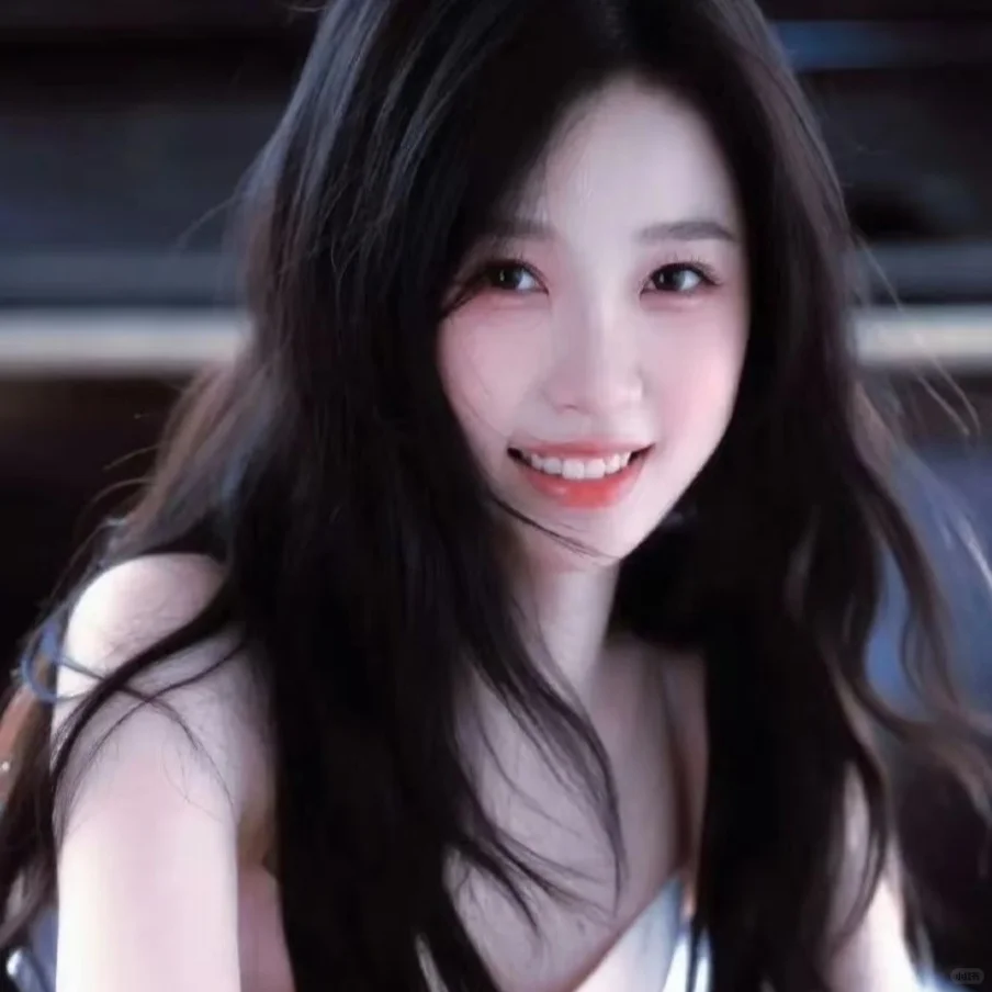 她怎么这么好看啊!!!。