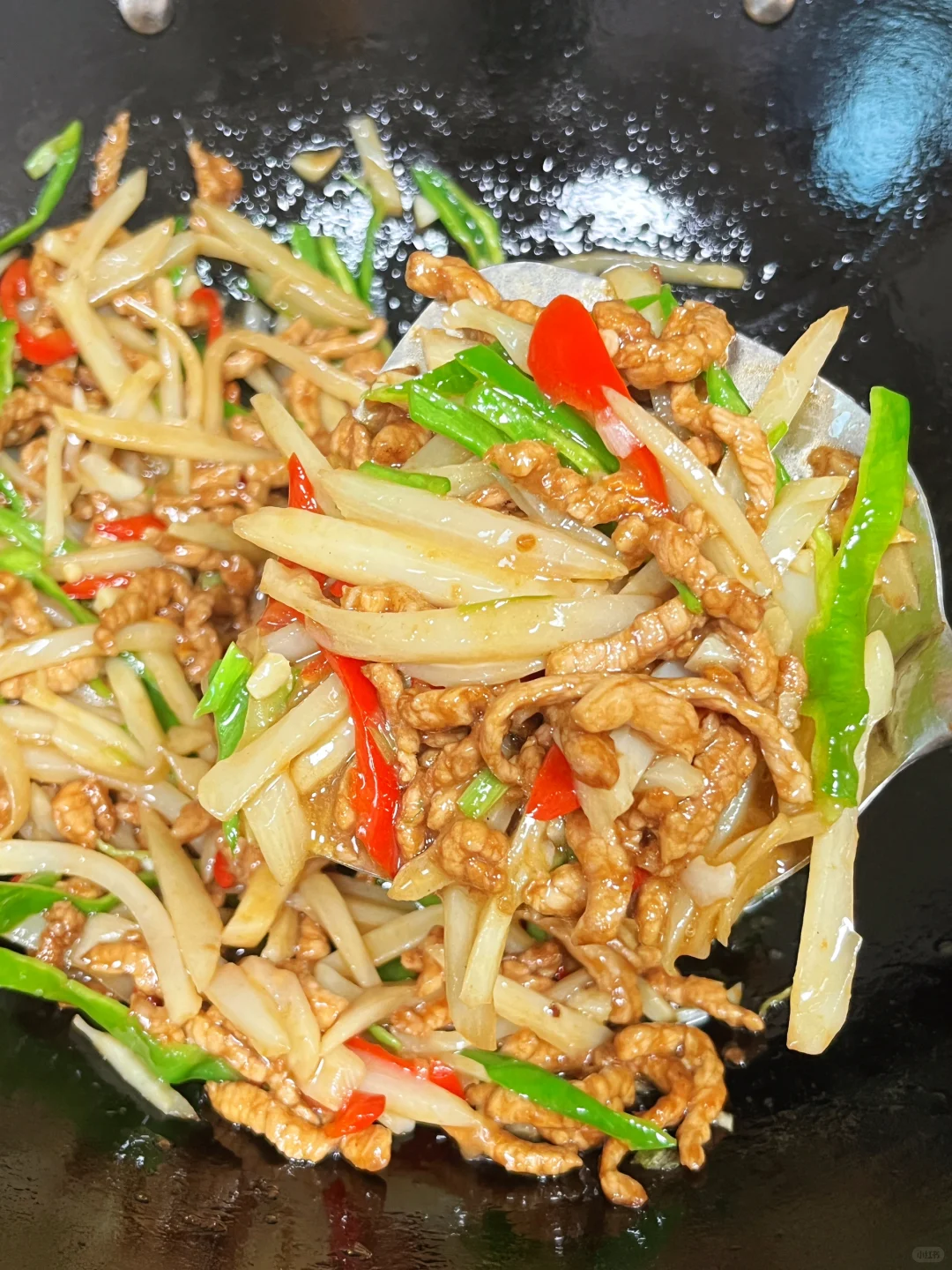 藕丝炒肉!!信我,真的巨好吃~
