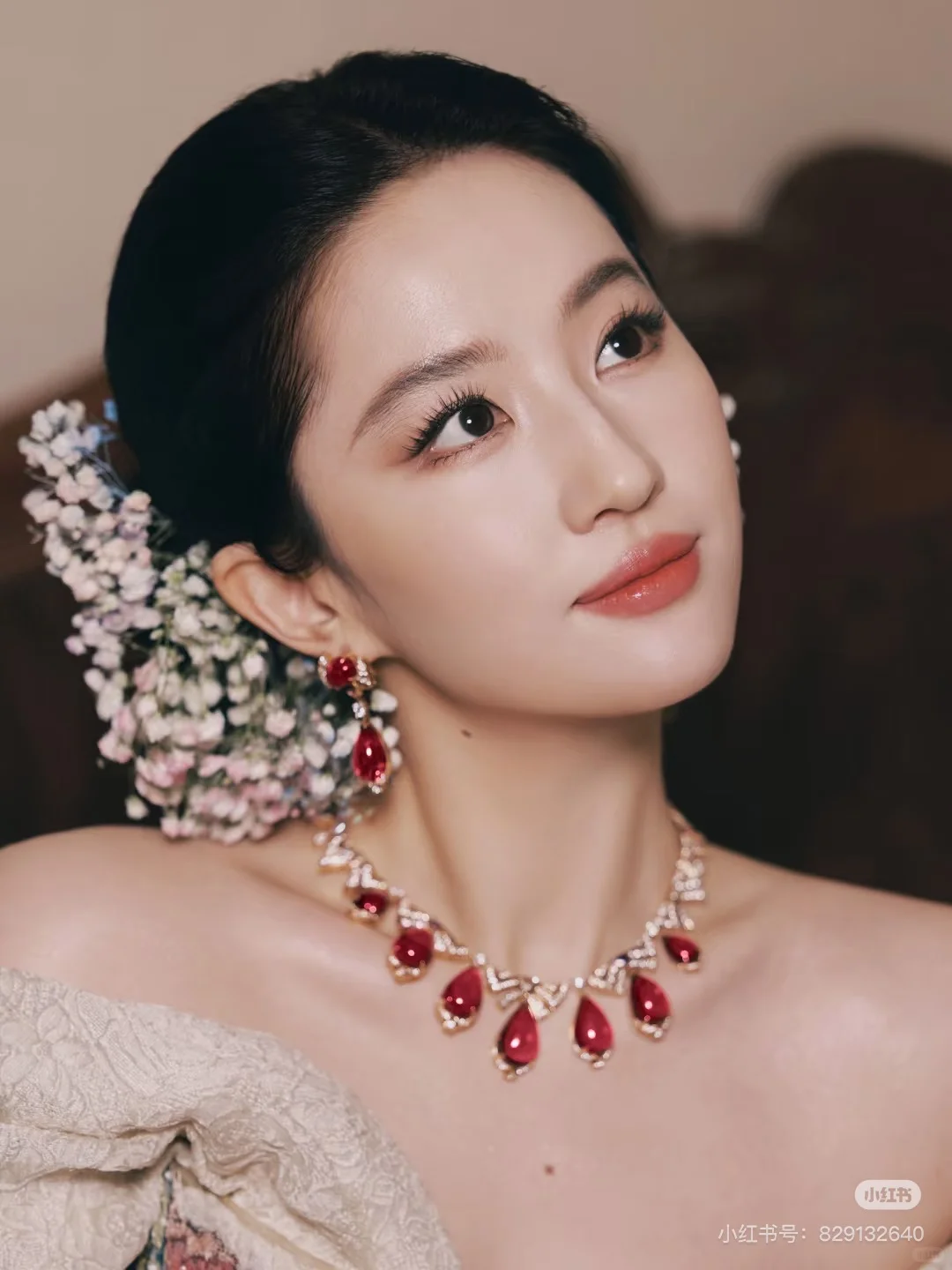 神仙姐姐也太美了吧