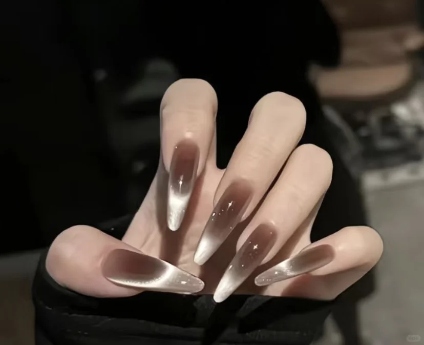 指尖妩媚:是女人最高级的武器