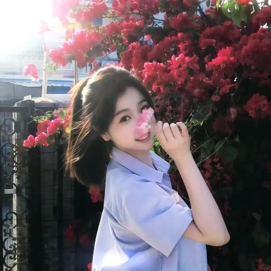 她怎么这么好看啊!!!。