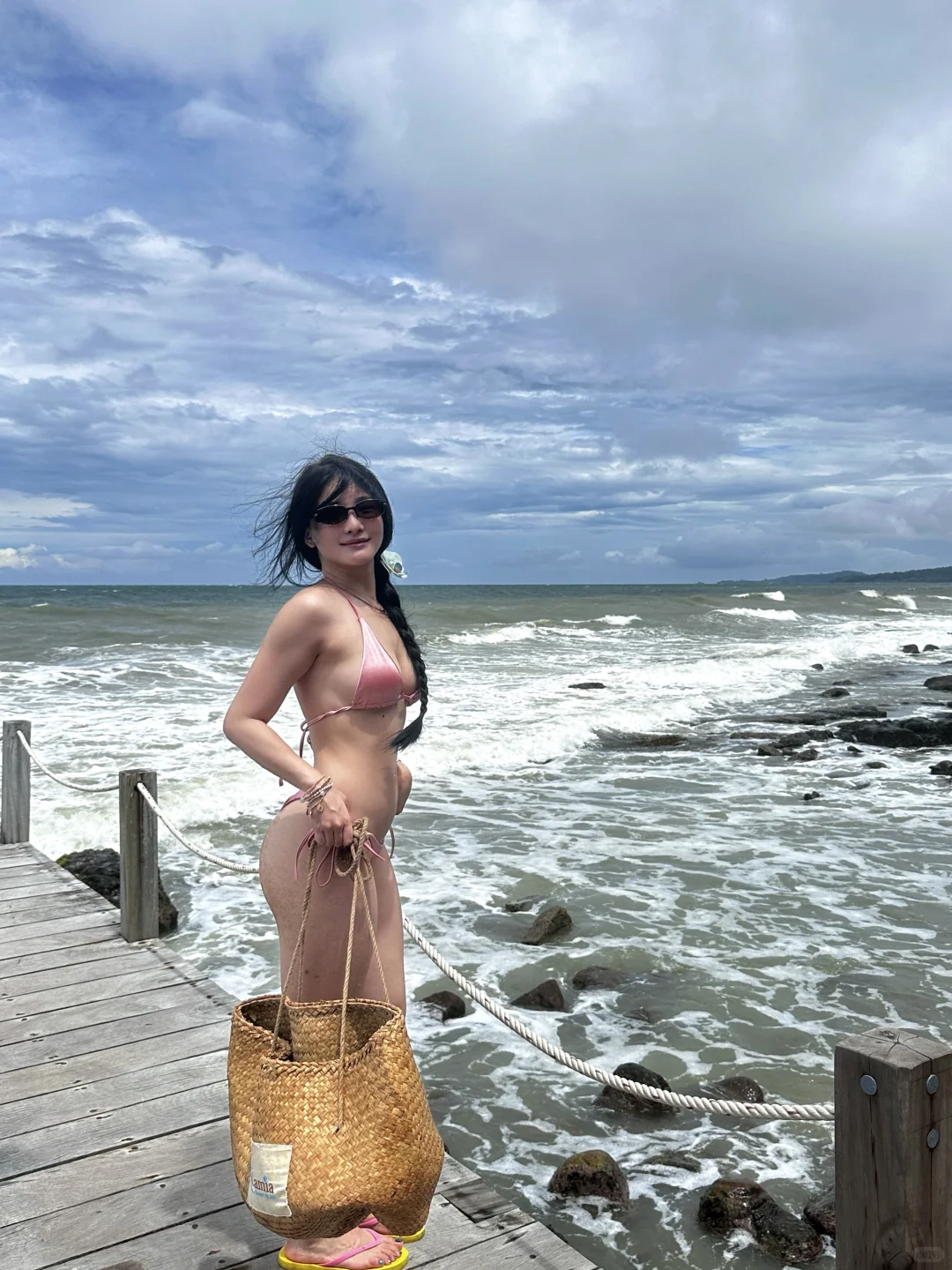 度假就要晒成巧克力色🏝️
