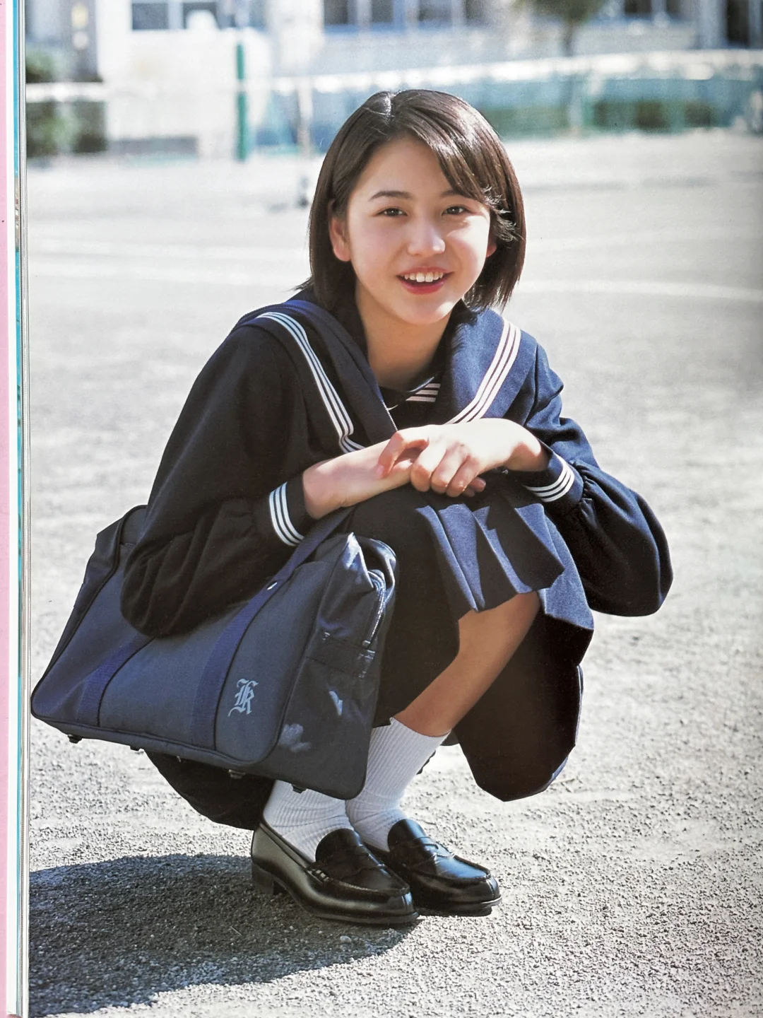 麻酱这组制服写真堪称📷范本!