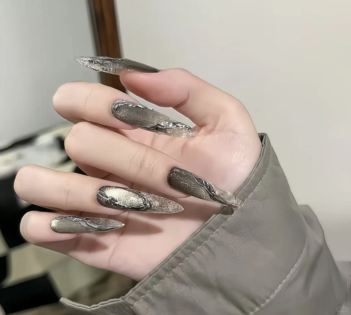 指尖妩媚:是女人最高级的武器