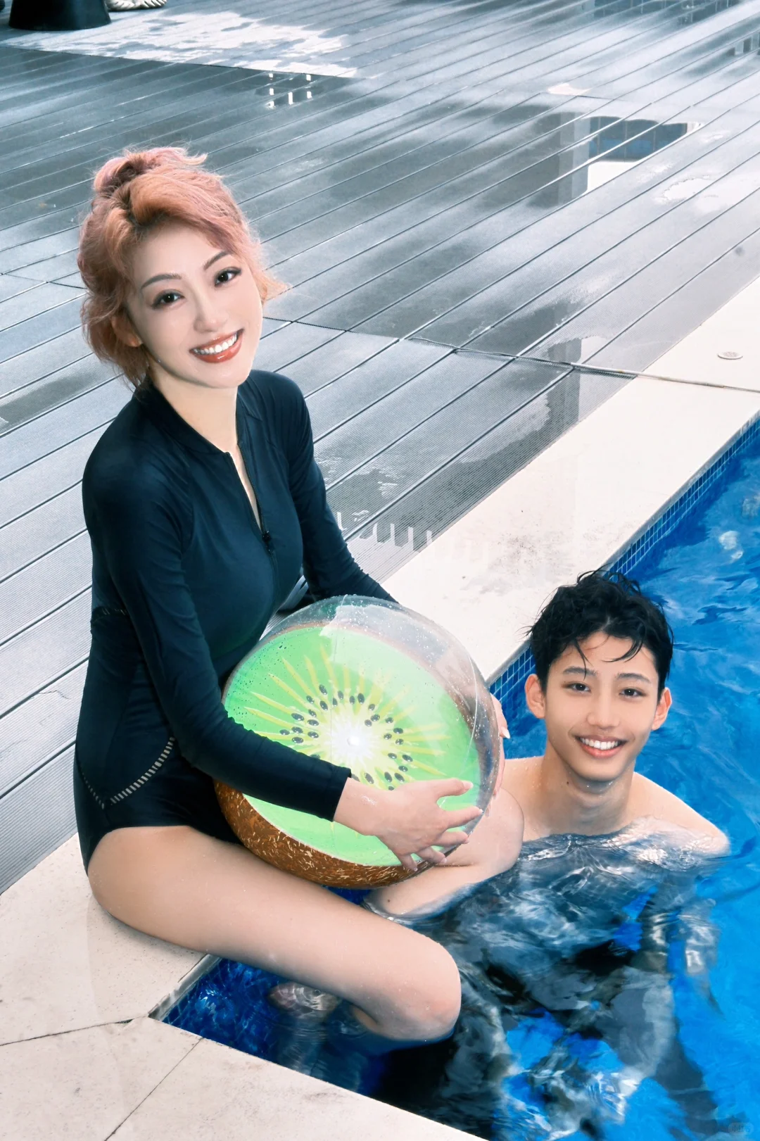 单亲妈妈带娃|14岁叛逆儿子竟然教我学游泳