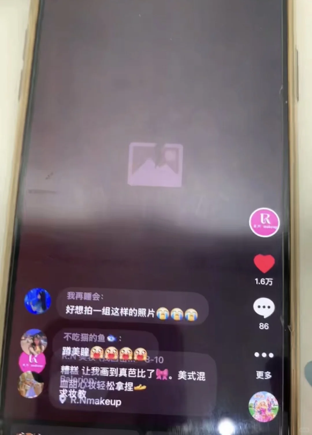 模特举报❓化妆师本人来仿自己的爆款妆造🎉
