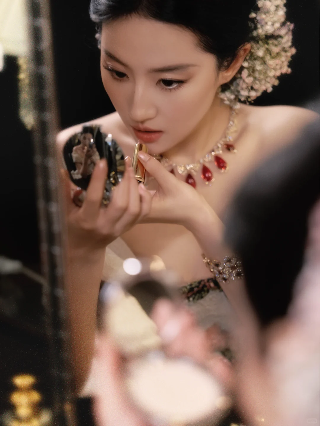 刘亦菲|VOGUE造型 这是花神下凡吧