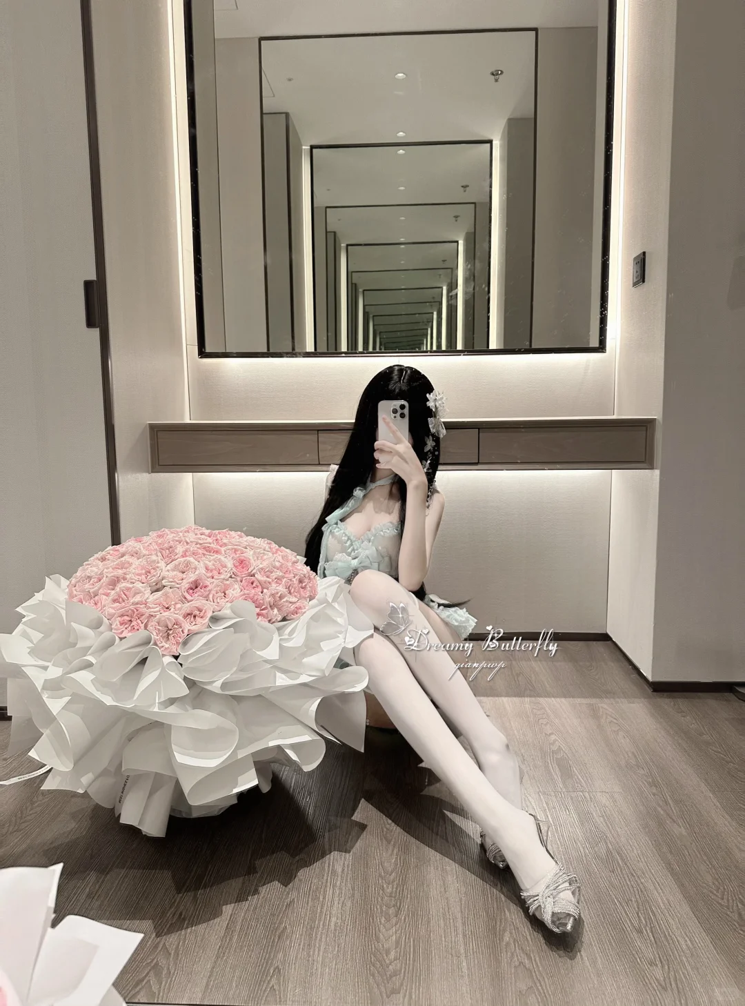 我保证我很可爱只是偶尔有点坏