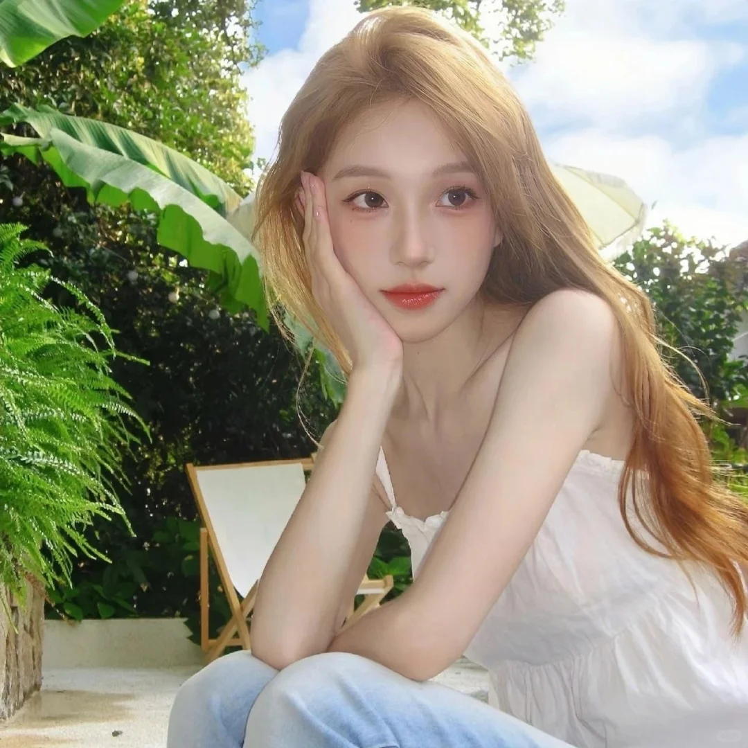 𝙒𝙚𝘾𝙝𝙖𝙩|八月好运氛围感女生头像