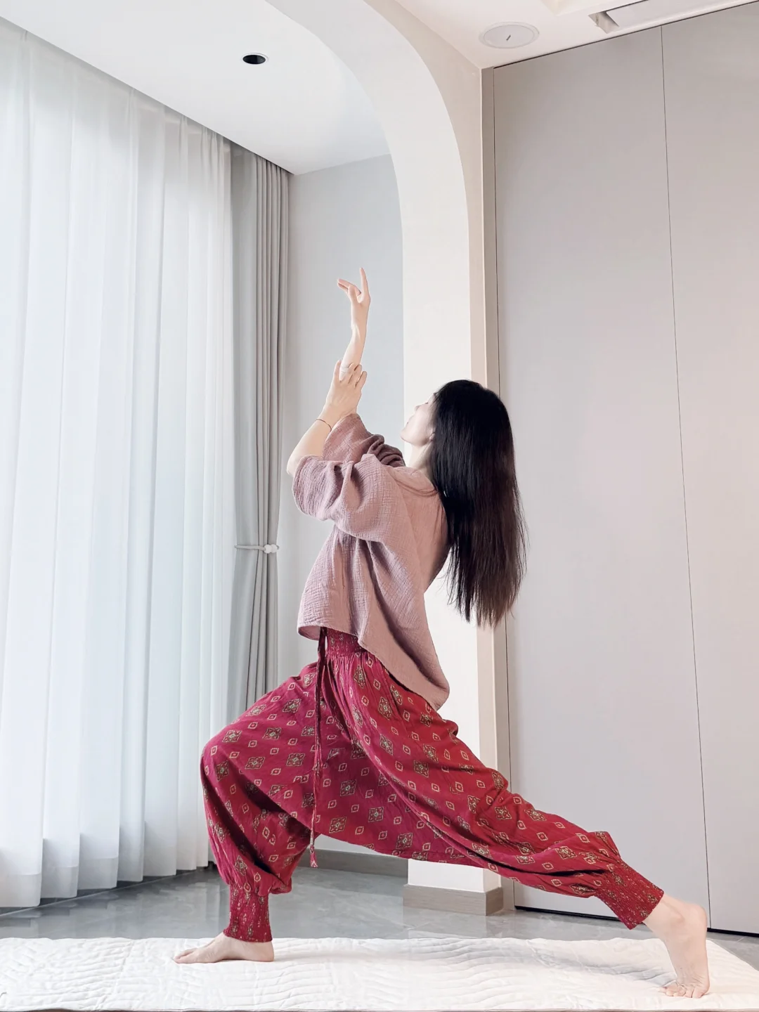 Yoga| 做个气血充盈的美女子