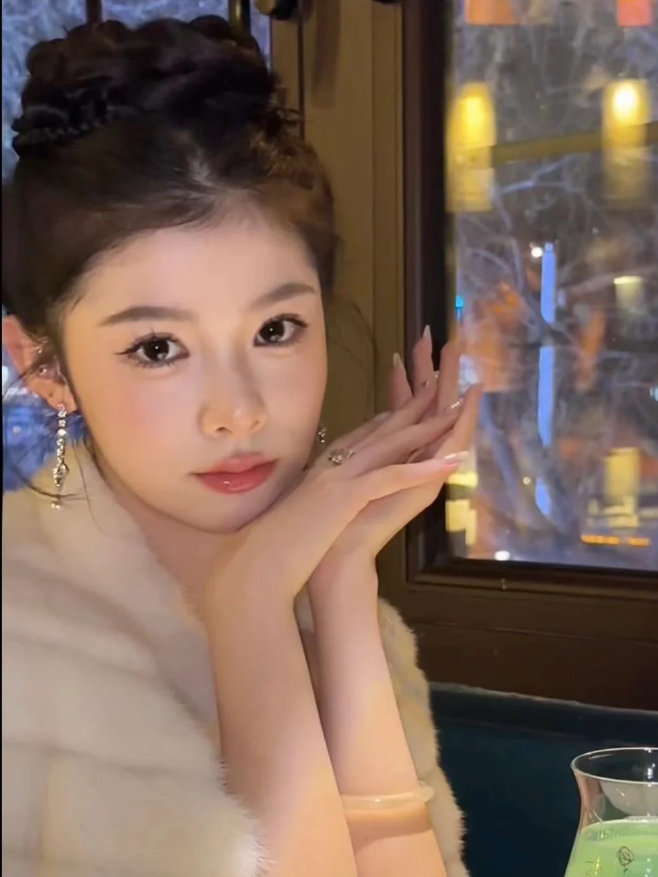 我的年度妆容~永远用心对待每一个妆面♡