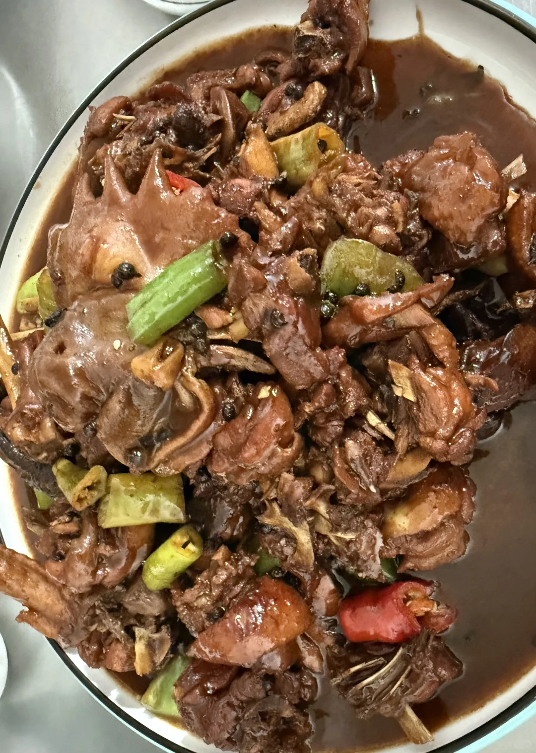 啊啊啊新泰这个甜辣干煸鸭真的无敌了无敌了