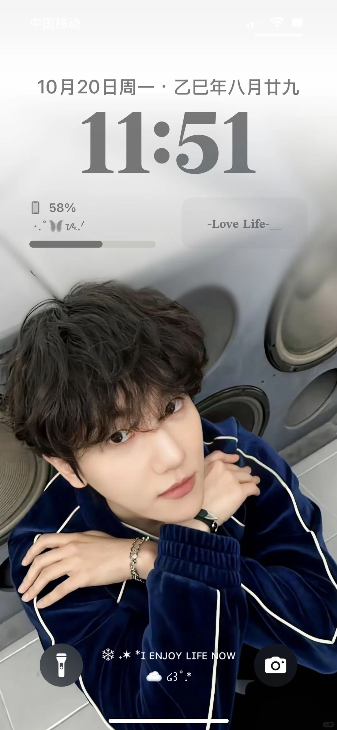 边伯贤这九张手机壁纸!权威!心动!!!