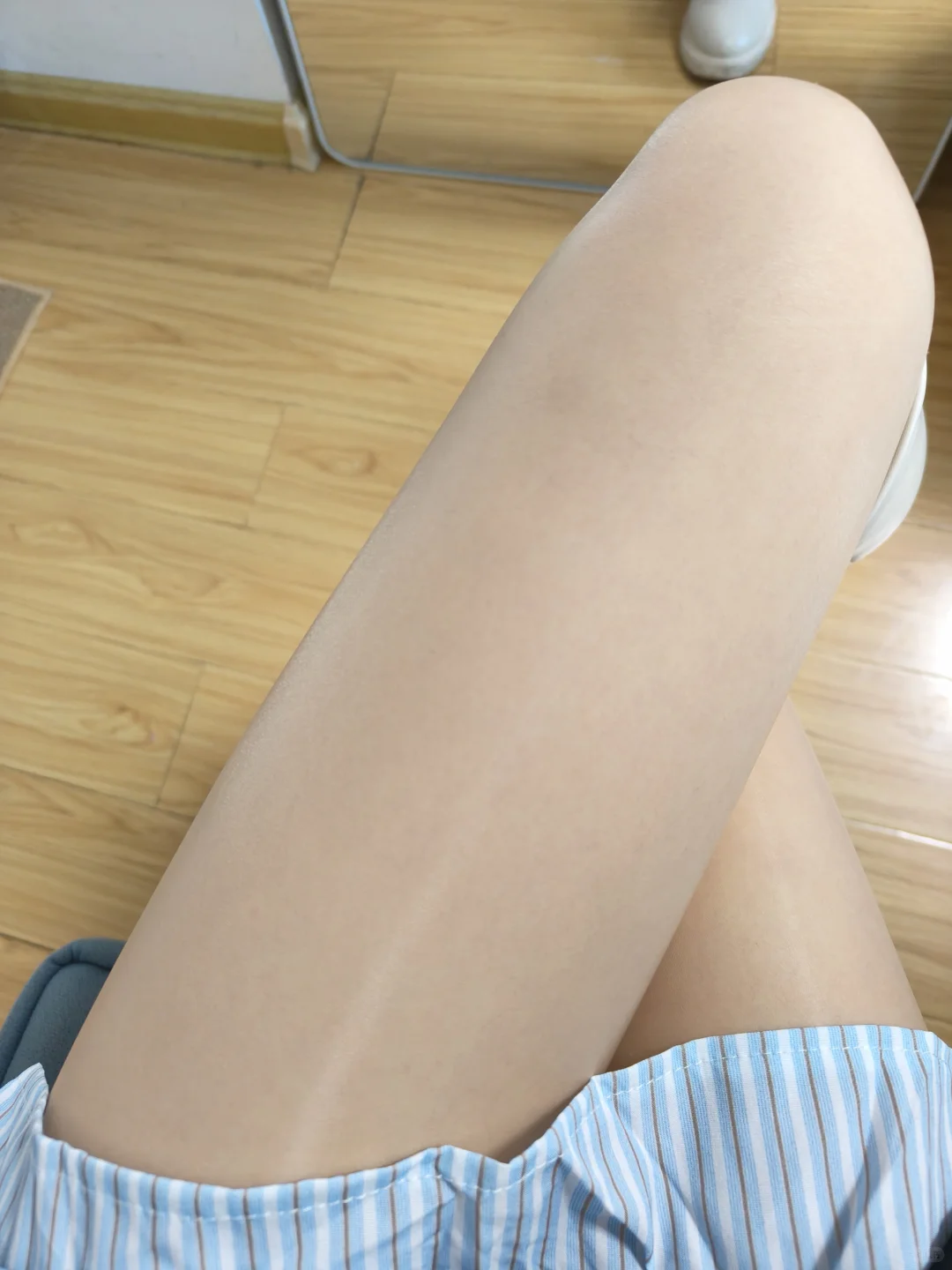 轻微油亮肉丝也是好看的🤔