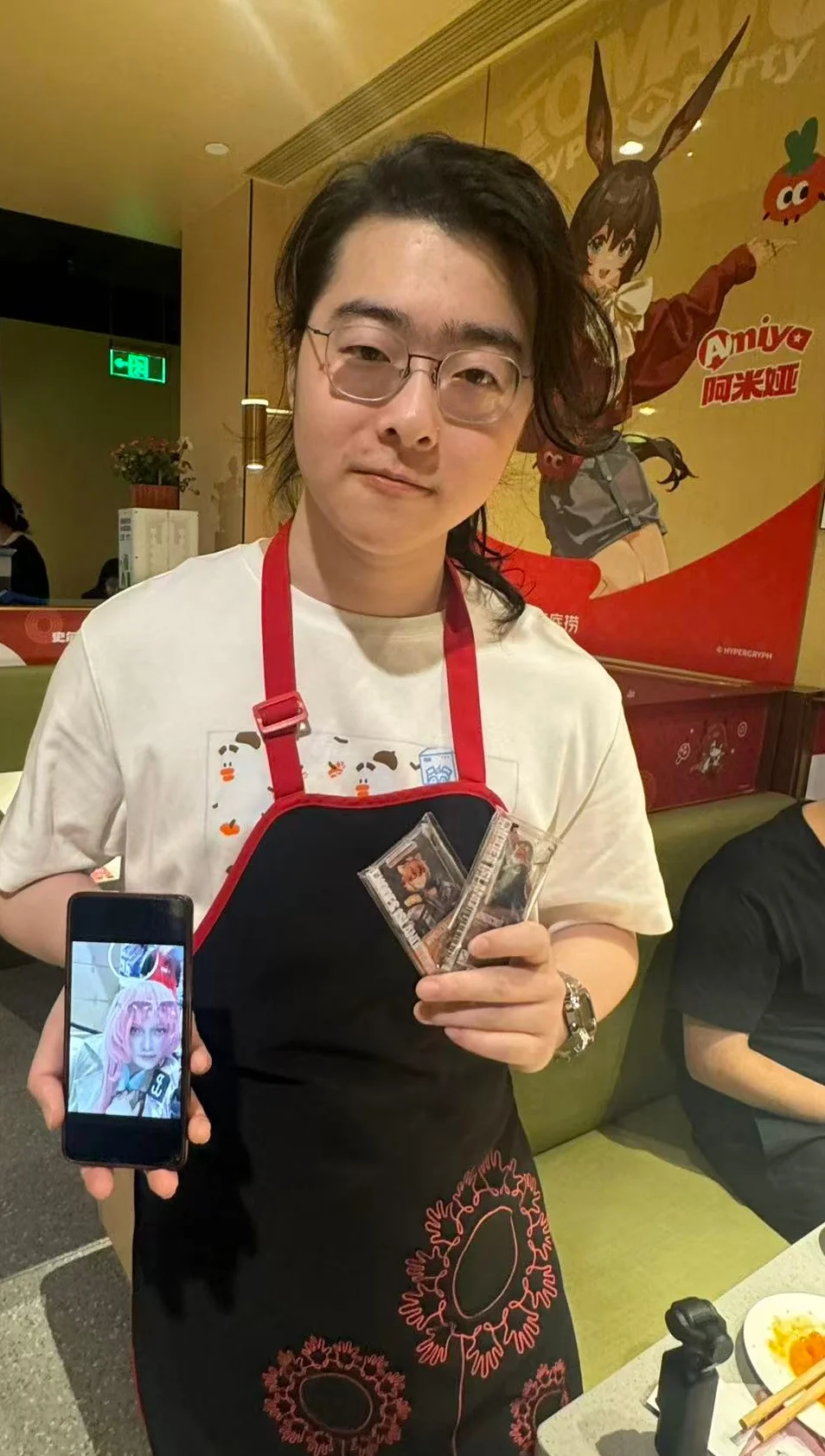香艳Zc,老周真的好小一只还要抬头看