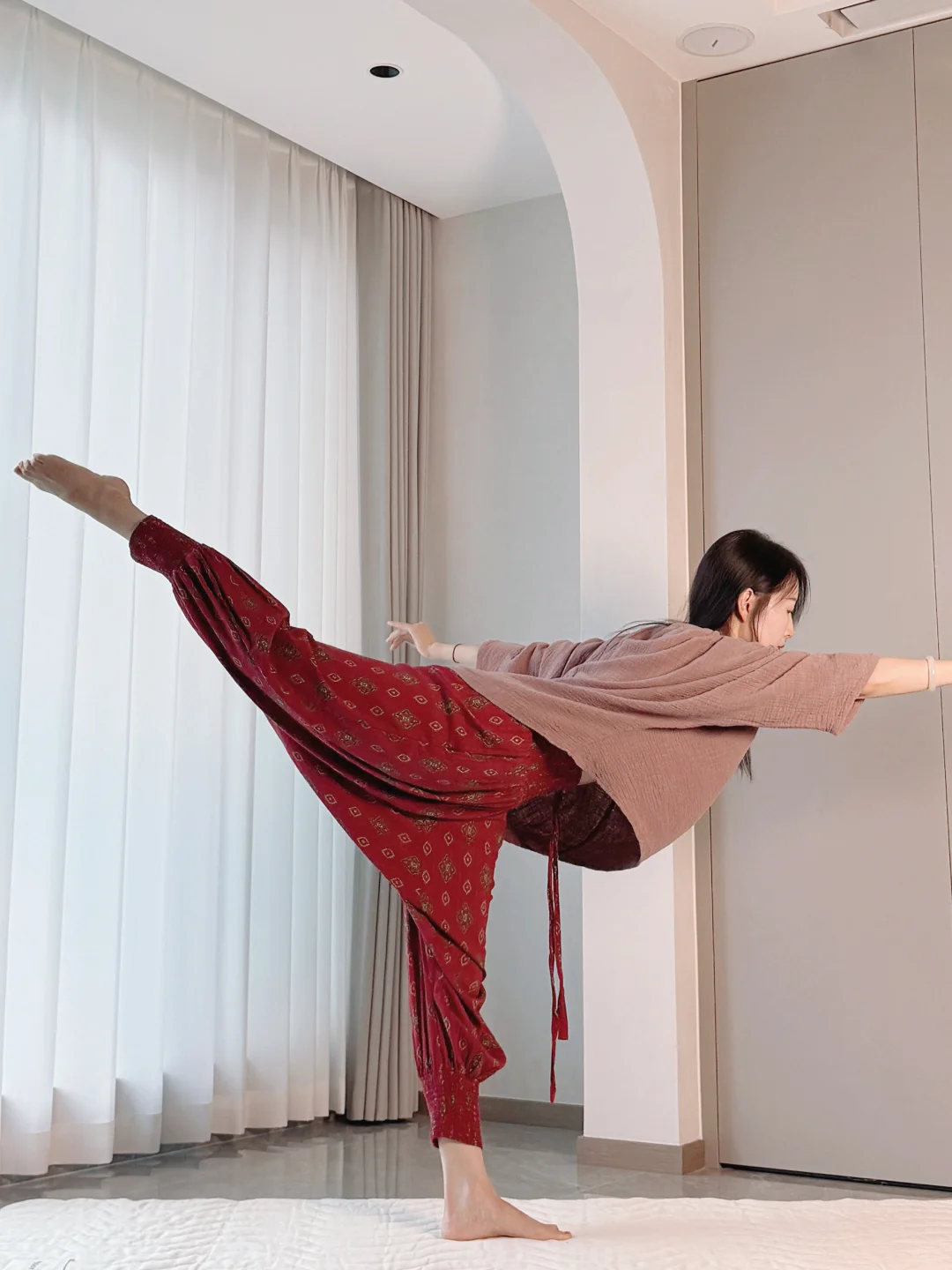 Yoga| 做个气血充盈的美女子