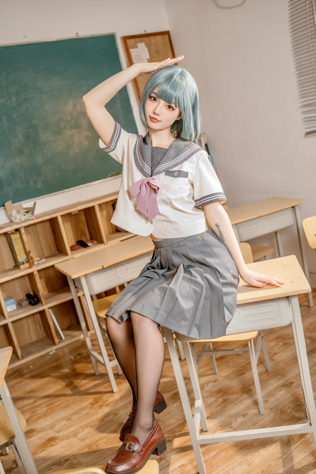 不良JK第一弹——有被甜到的教室少女!