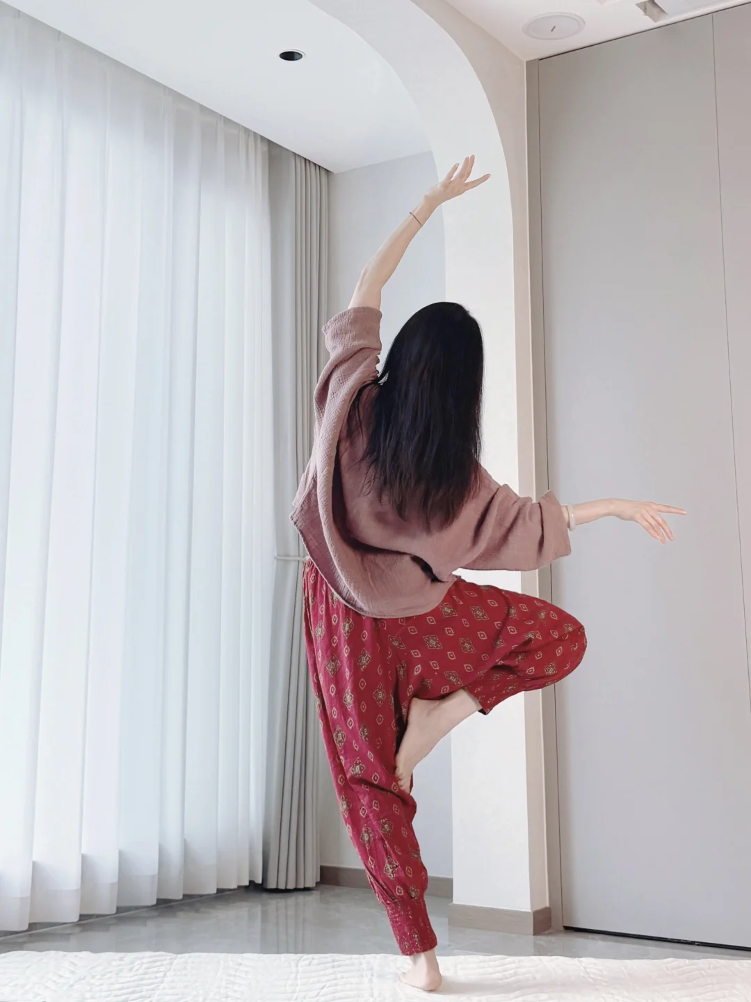 Yoga| 做个气血充盈的美女子