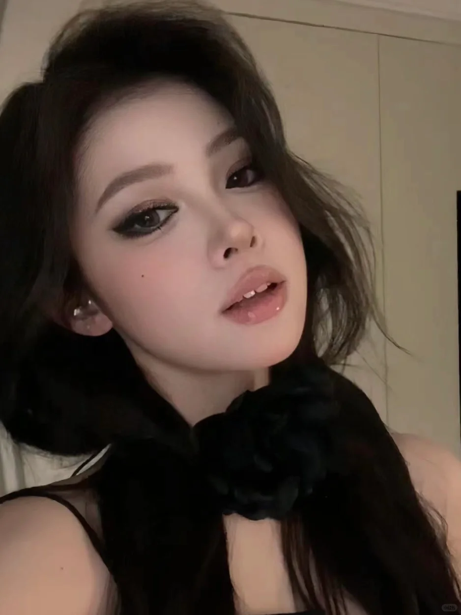 我的年度妆容~永远用心对待每一个妆面♡