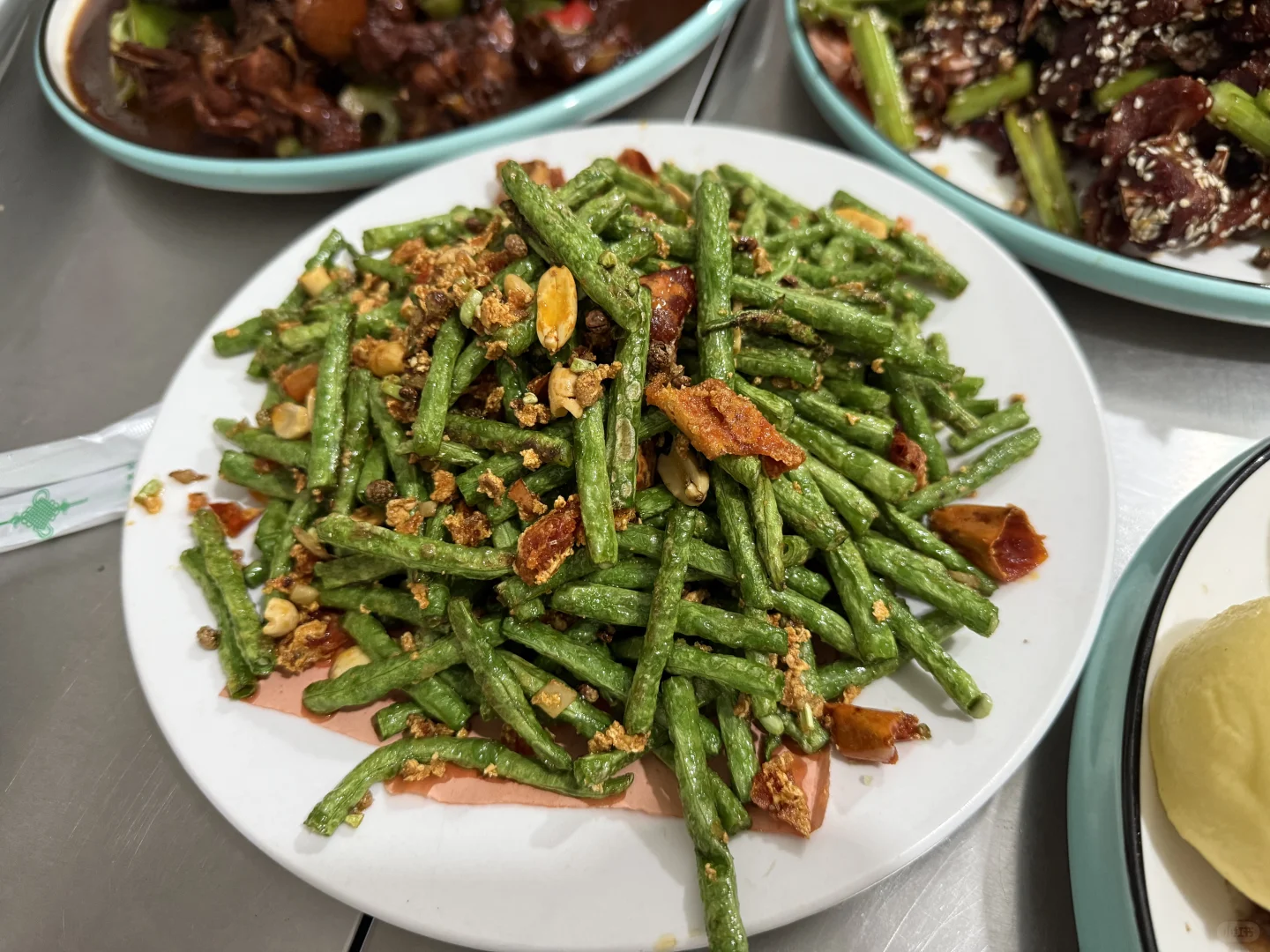 啊啊啊新泰这个甜辣干煸鸭真的无敌了无敌了