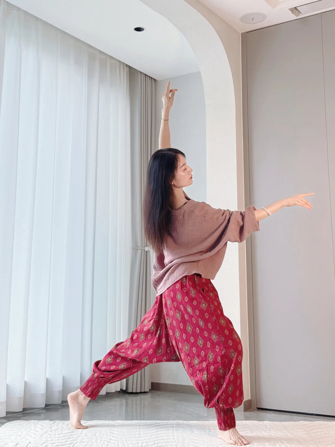 Yoga| 做个气血充盈的美女子