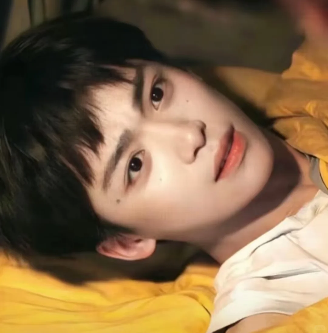 啥时候再化这种眼尾延伸到痣的媚眼如丝眼妆