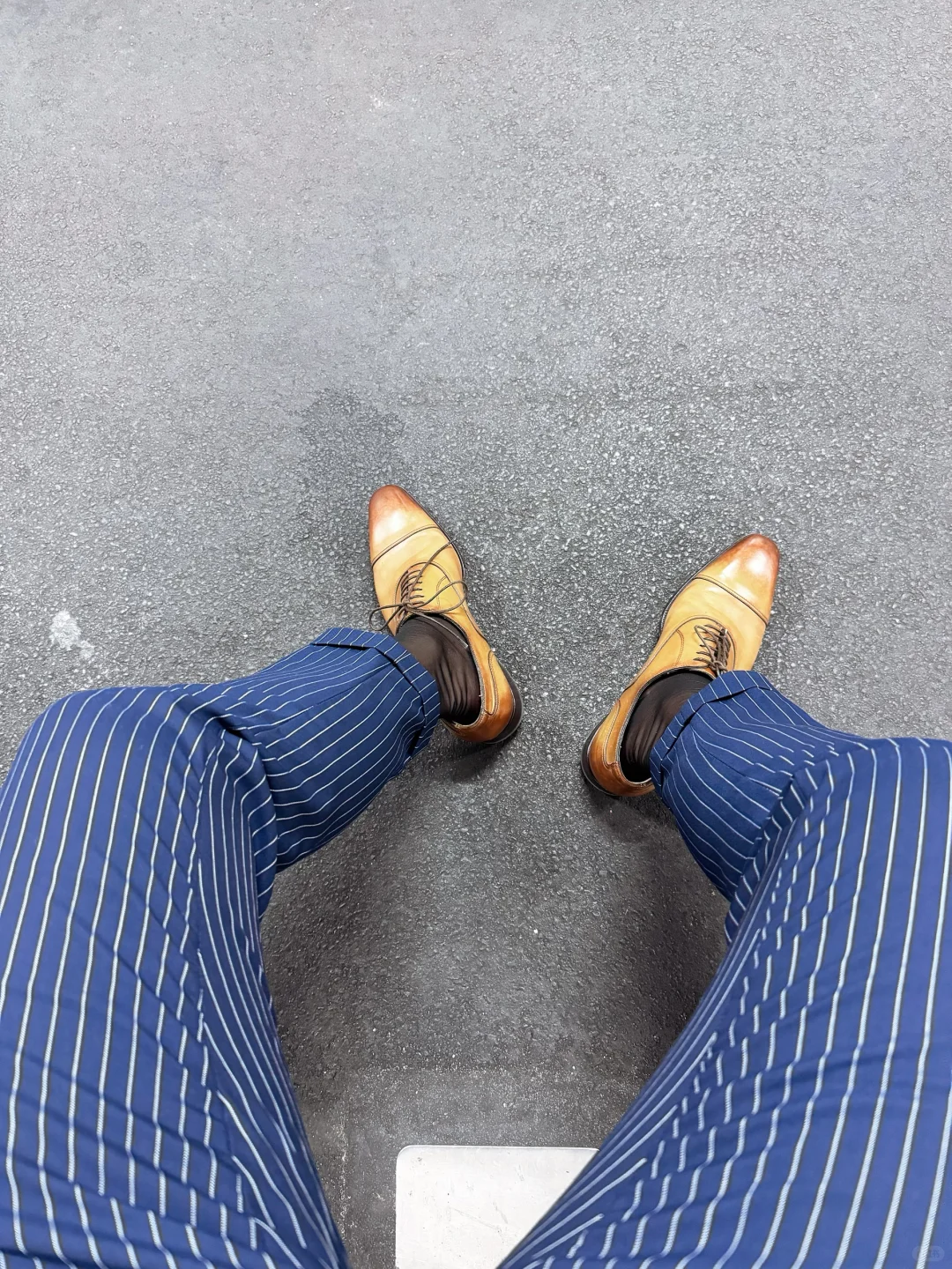 再降温也只穿丝袜