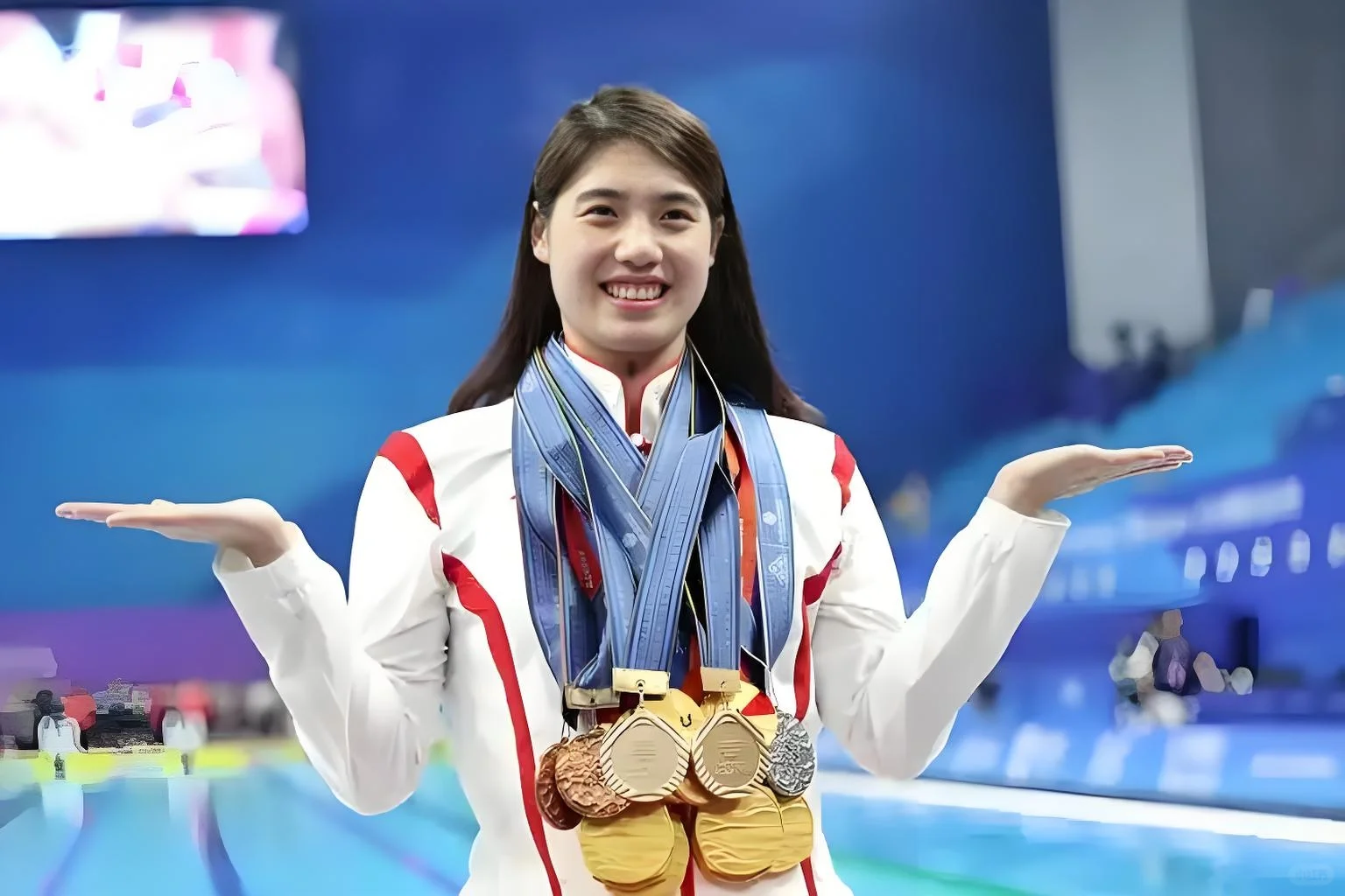 谁能想到?游泳里:杀气腾腾;的张雨霏,私