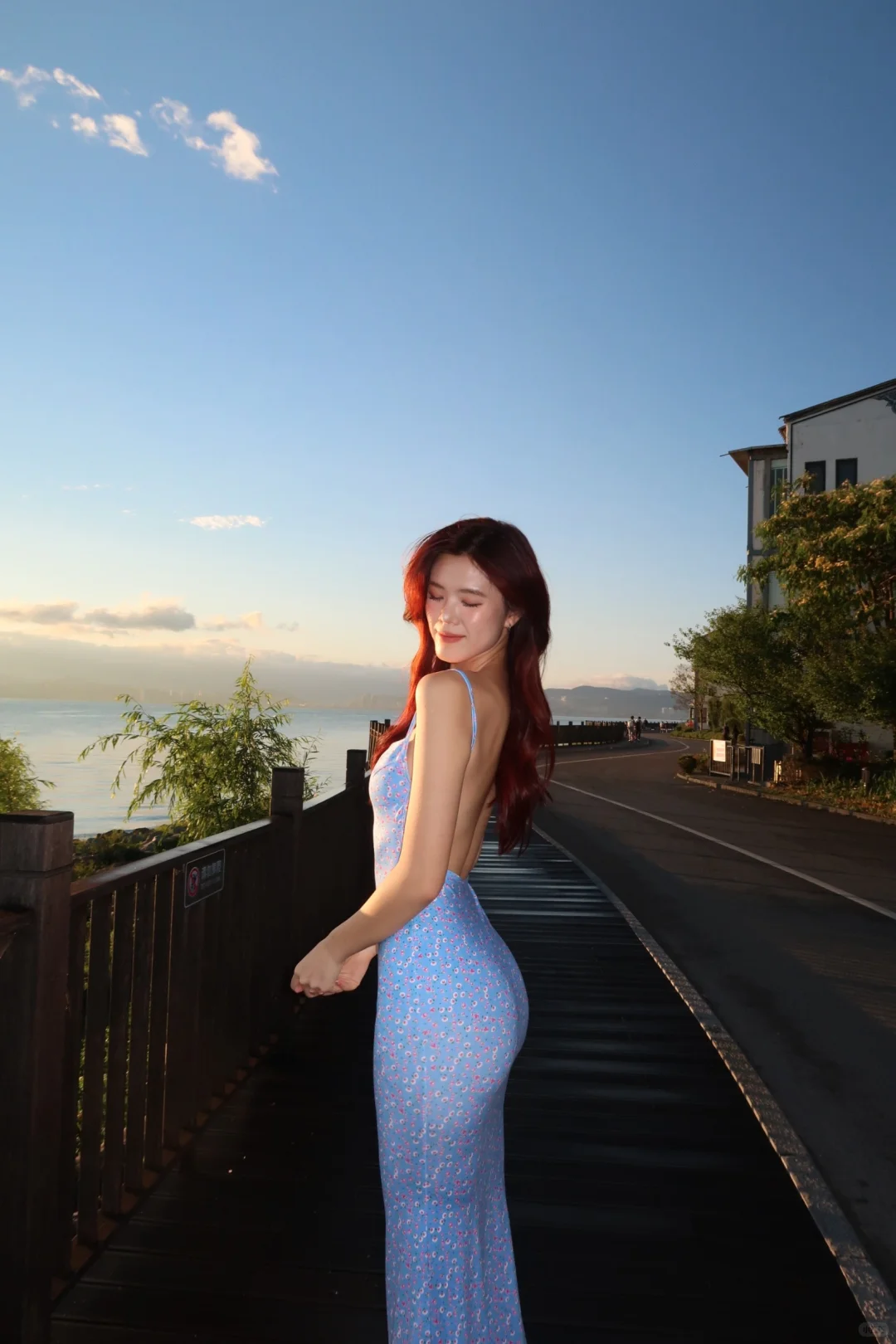 SHEIN 40💰绝美大露背碎fa裙 🌸