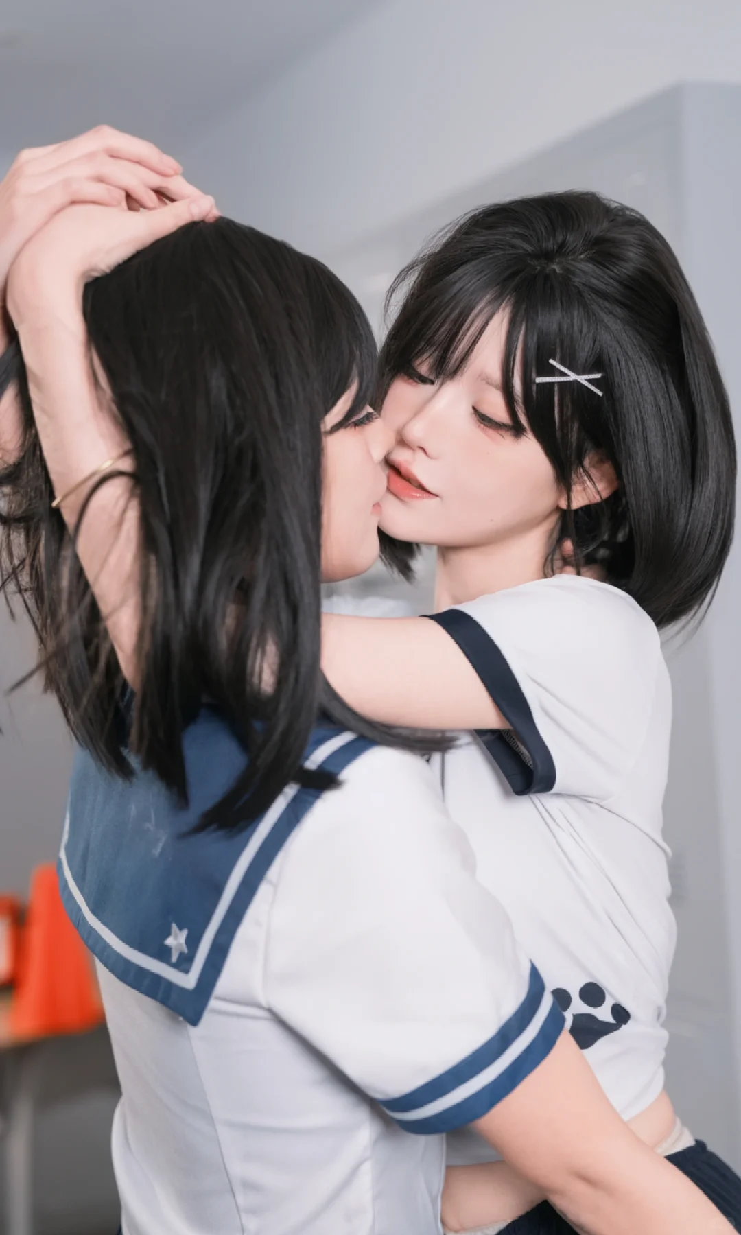 闺蜜拍照 | 体操服vs水手服