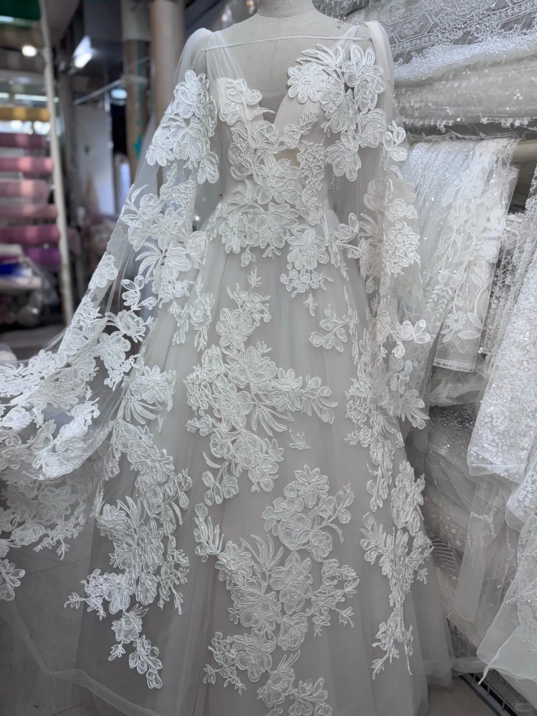 骨线蕾丝 很立体的美