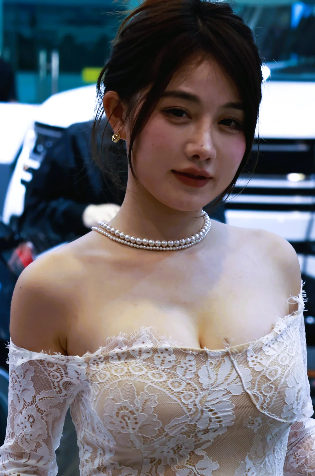 青岛车展:网红车模Vivi为何红get到了吗?