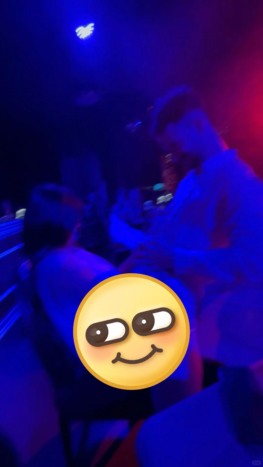 去CANDOR看演出，和帅哥演员贴身热舞💃🏻