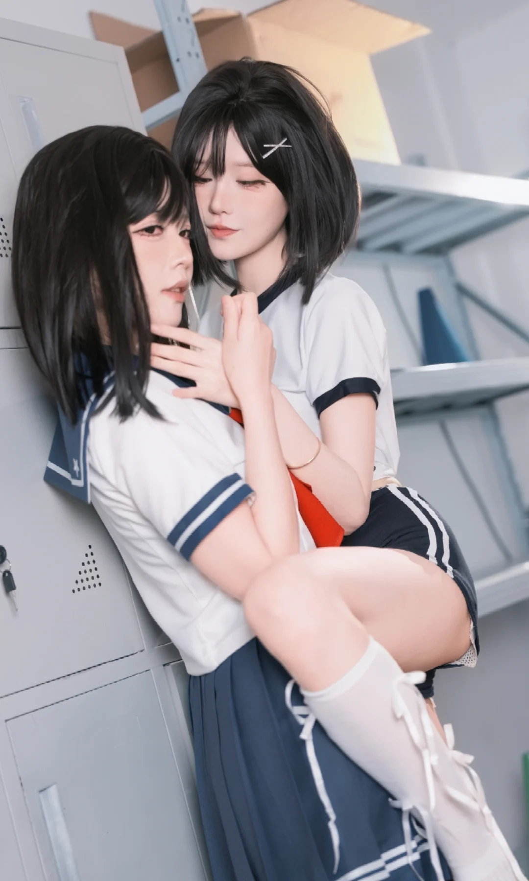 闺蜜拍照 | 体操服vs水手服