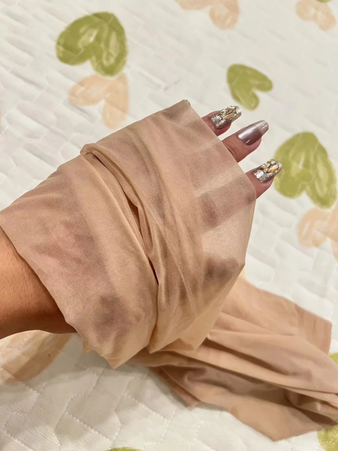 夏天穿肉丝真的yyds,瑕疵皮拜拜啦！！